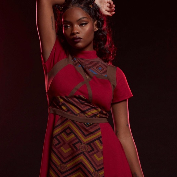 Her Universe Marvel Black Panther: Wakanda Forever Dora Milaje dress NWT Size 5X - Picture 5 of 6